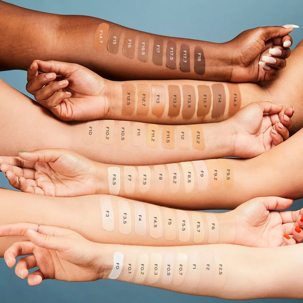Conceal & Hydrate Foundation F17 23 ml