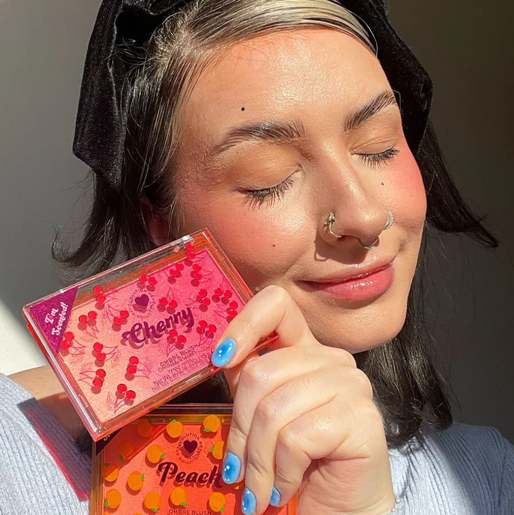 I Heart Revolution Peach Ombre Blusher