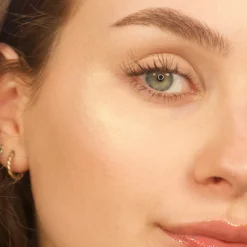Makeup Revolution Beam Bright Highlighter Bronze Baddie