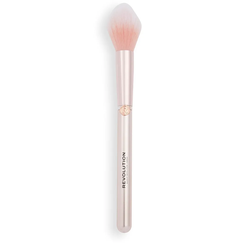 Makeup Revolution Create Soft Focus Brush R6