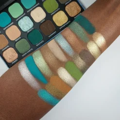 Makeup Revolution Crystal Aura Forever Flawless Eyeshadow Palette Aventurine