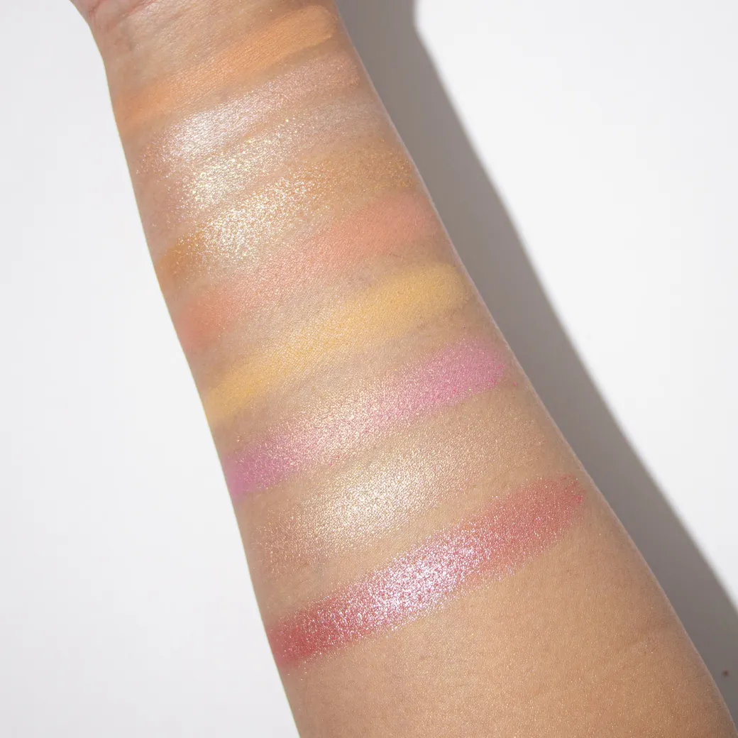 Makeup Revolution Forever Flawless Regal Romance Eyeshadow Palette