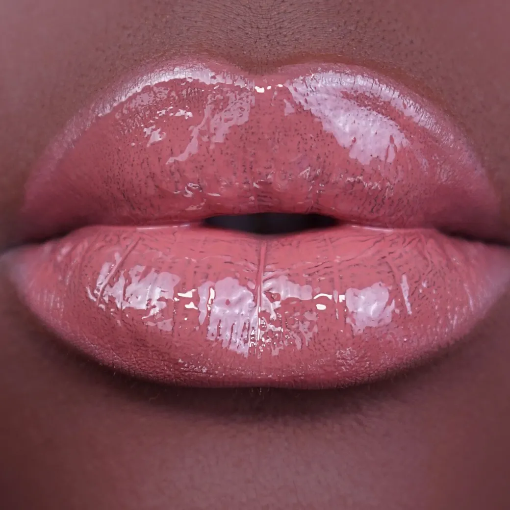 Makeup Revolution Lip Shape Kit Rose Pink