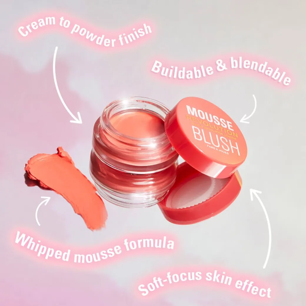 Makeup Revolution Mousse Blusher Squeeze Me Soft Pink