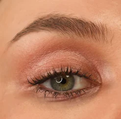 Makeup Revolution Mousse Shadow Cmp