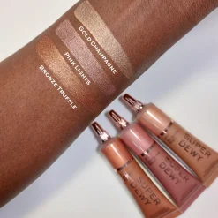 Makeup Revolution Superdewy Liquid Highlighter Pink Lights
