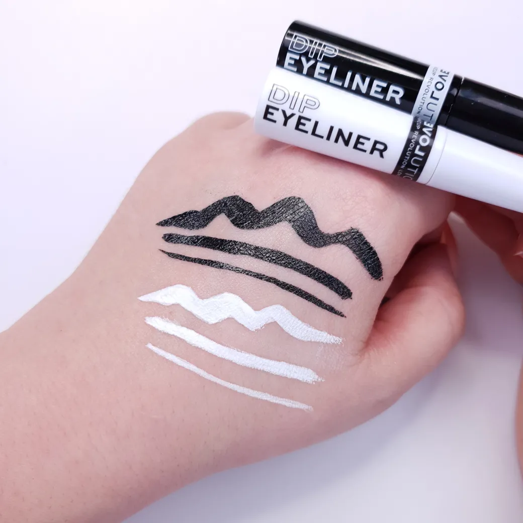 Relove by Revolution Dip Eyeliner White