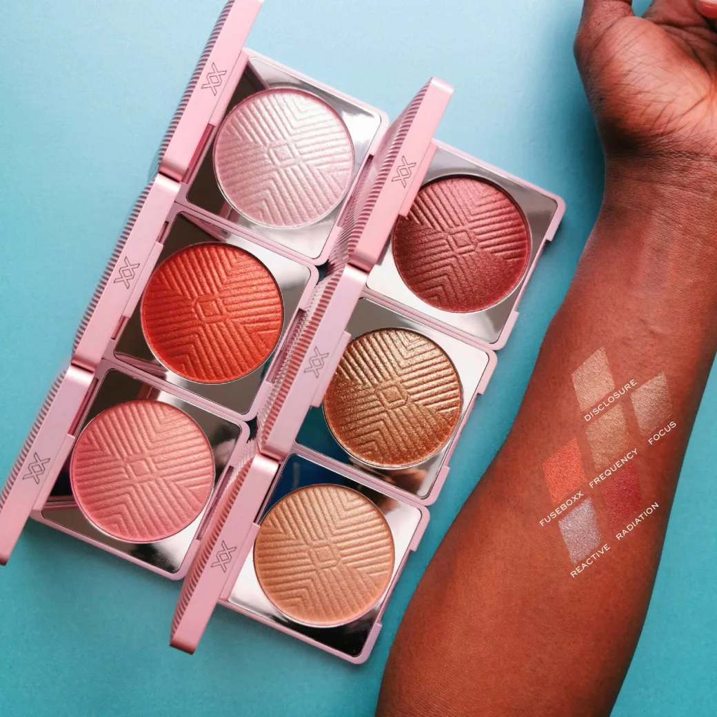 XX Revolution XXposure Highlighter Powder